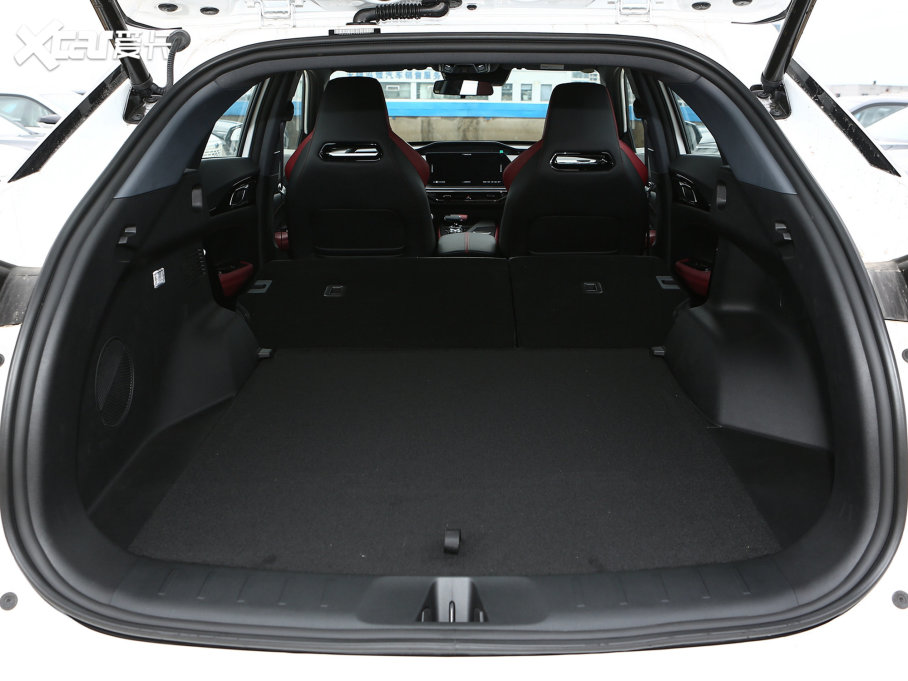 2023LWZ6 {L 2.0T Ԅh