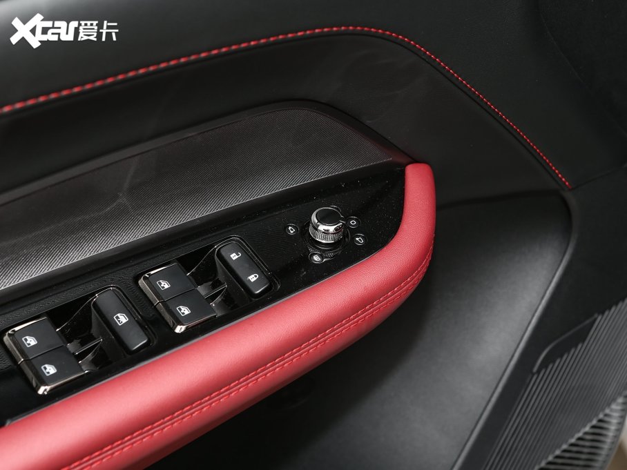 2023LWZ6 {L 2.0T Ԅh