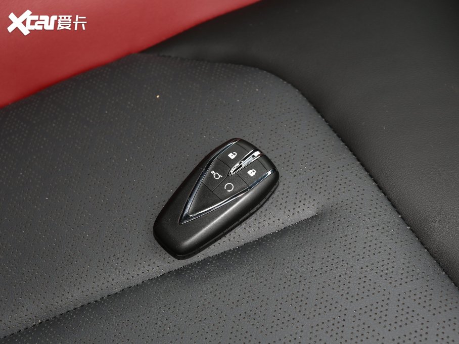 2023LWZ6 {L 2.0T Ԅh