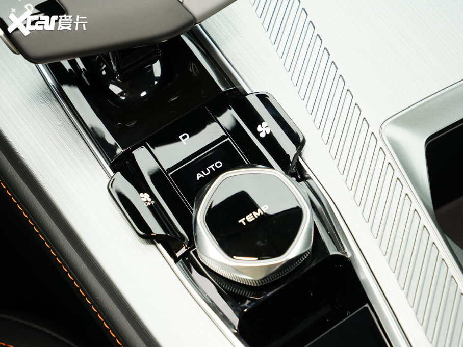 2023LWZ6 {(ln)L 1.5T DCT