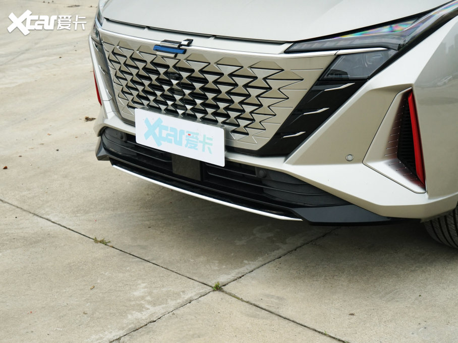 2023LWZ6 {(ln)L 1.5T DCTI(lng)