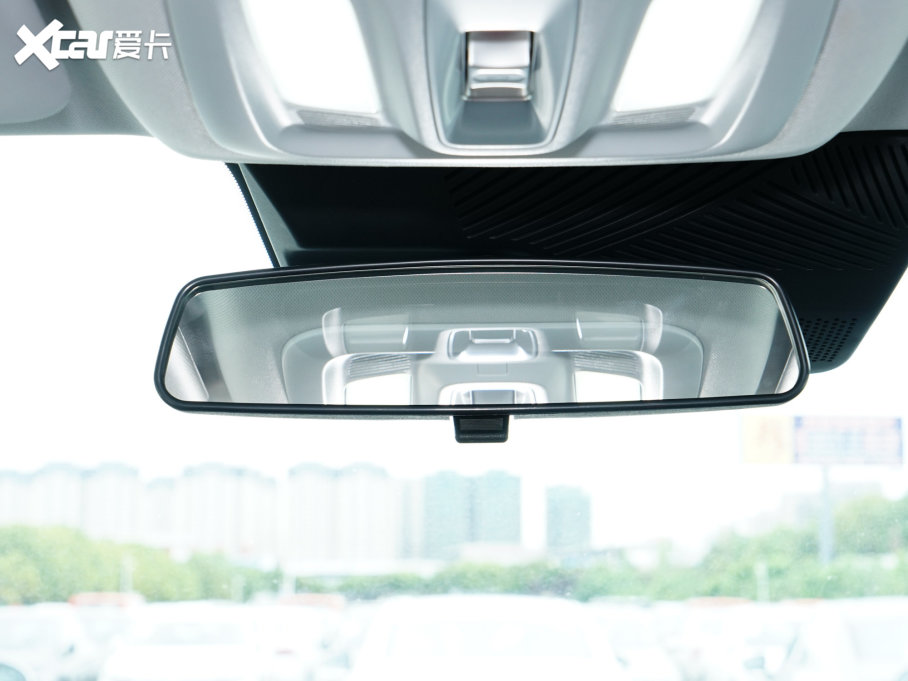 2023LWZ6 {L 1.5T DCT