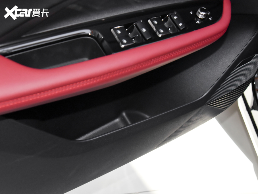 2023LWZ6 {L 1.5T DCTǿ