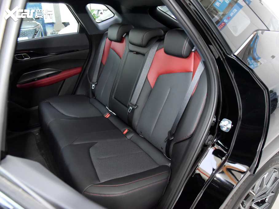 2023LWZ6 {L 1.5T DCTǿ