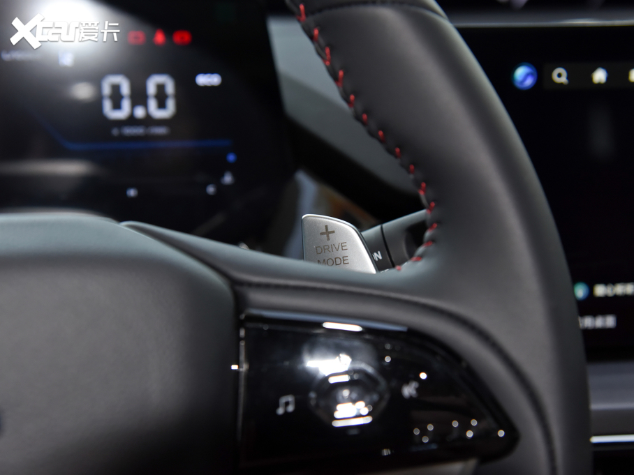 2023LWZ6 {L 1.5T DCTǿ