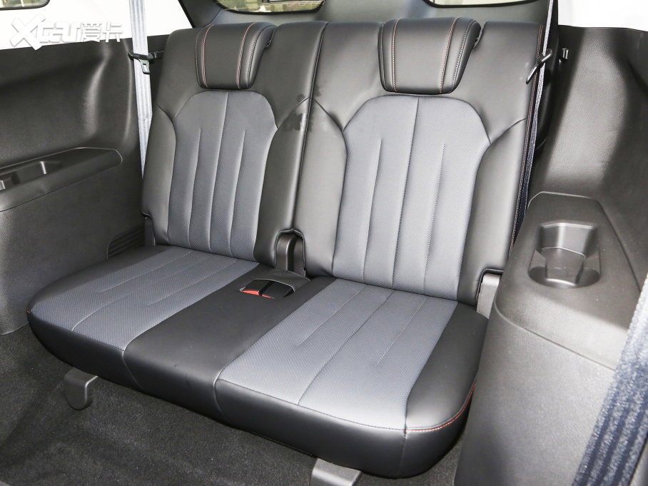 2023LWX7 PLUS  1.5TԄI 7