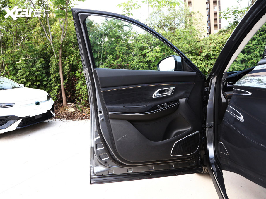 2023LWX7 PLUS  1.5TԄF