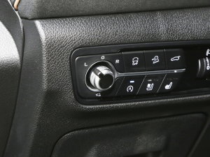 2023 1.5TԄI(lng) 7 п؅^(q)