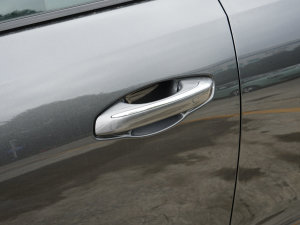 2023款智电iDD 150KM旗舰型PLUS智慧泊车版 主驾门拉手