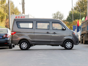 2011款1.3L 手动精英版 整体外观