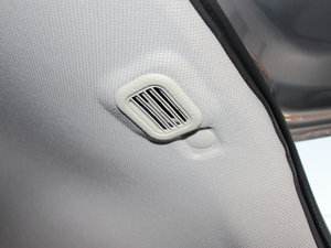 2011款1.3L 手动精英版 空间座椅