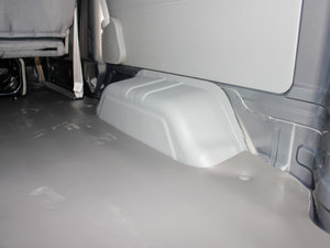 2011款1.3L 手动精英版 空间座椅