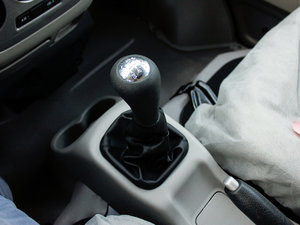 2011款1.3L 手动精英版 中控区