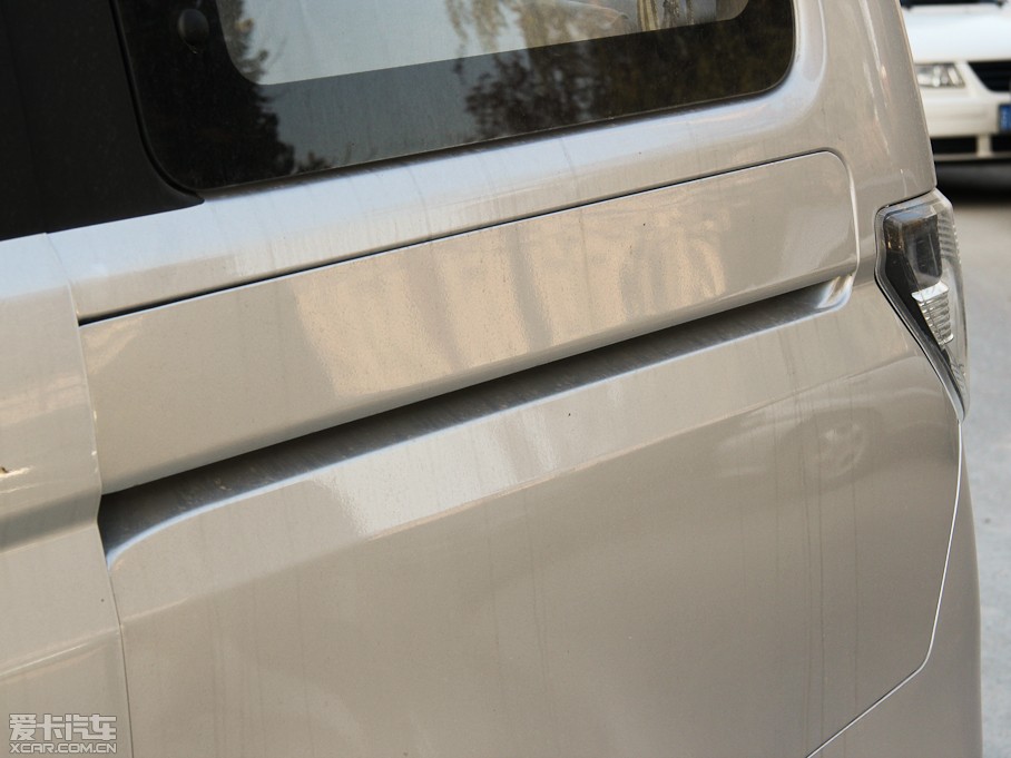 2012��W�ZS �\�Ӱ� 1.3L ��Ӣ��