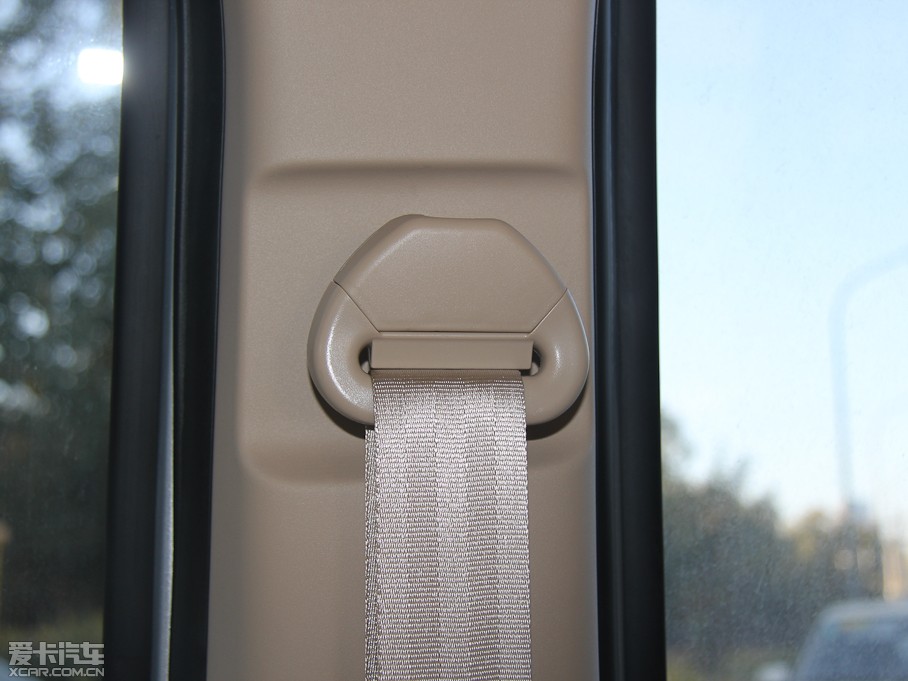 2012��W�ZS �\�Ӱ� 1.3L ��Ӣ��