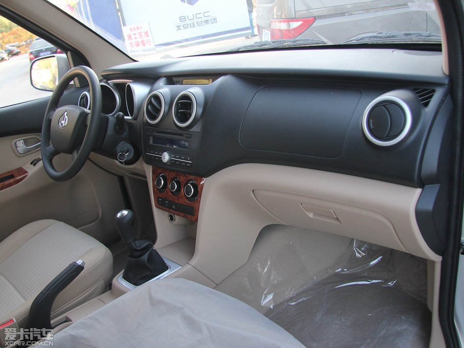 2012��W�ZS �\�Ӱ� 1.3L ��Ӣ��