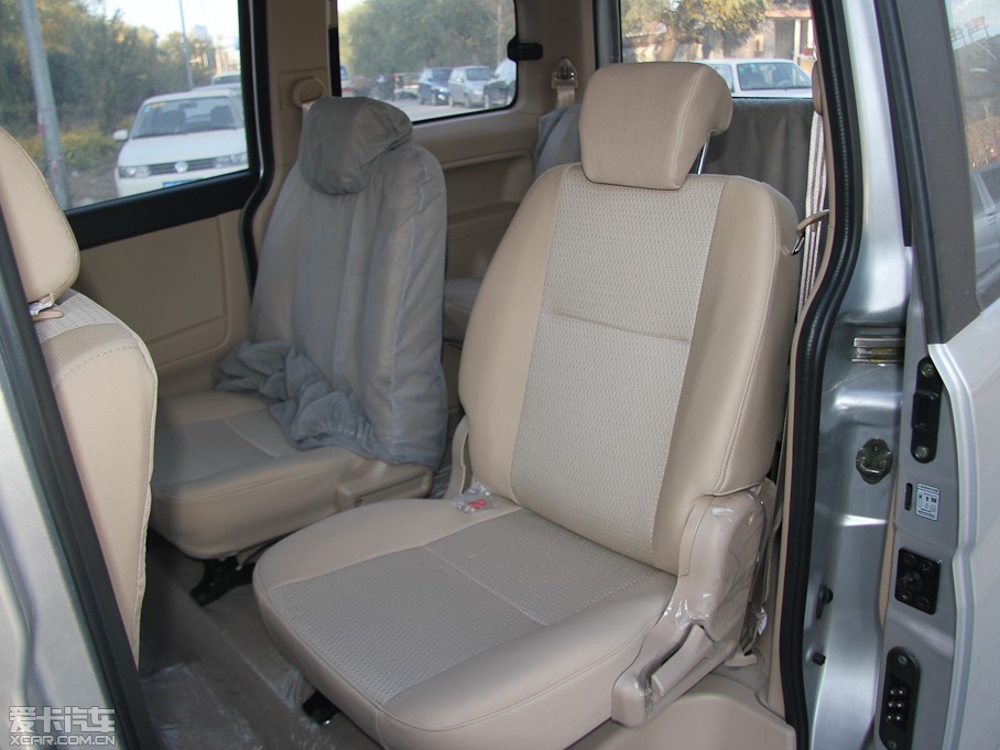 2012款长安欧诺运动版 1.3l 精英型