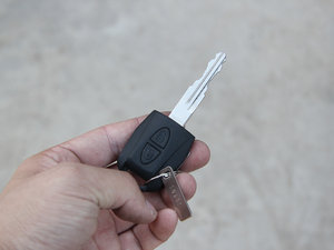 2012\Ӱ 1.3L Ӣ ܇耳