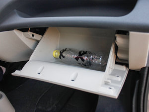 2013款1.2L 新长安之星标准版 空间座椅