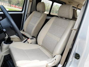 2014款1.5L 手动标准型 主驾驶座椅
