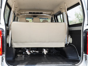 2014款1.5L 手动标准型 行李厢空间