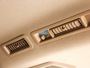 2014款2.7L 手动尊贵型 空间座椅