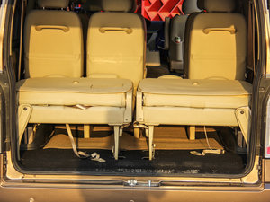 2014款2.7L 手动尊贵型 空间座椅