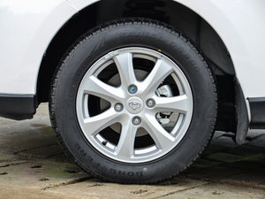 2014款1.5L 手动精英版 轮圈