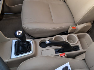 2014款1.5L 手动精英版 空间座椅