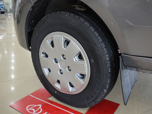 2014款1.4L 手动基本版 细节外观