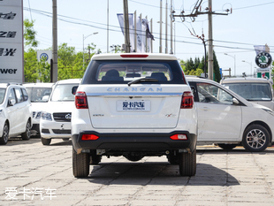 長(zhǎng)安汽車2016款長(zhǎng)安CX70