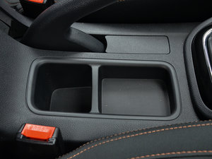 2016款1.6L 手动舒适型 空间座椅