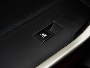 2016款1.6L 手动舒适型 中控区