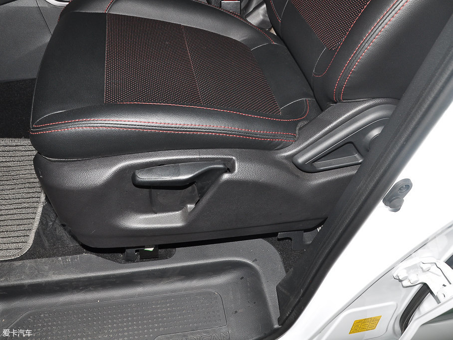 2017���L�����S50 1.5T ���A�� 6MT