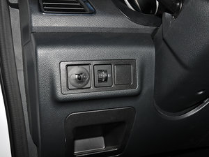 2017款1.5T 豪华型 6MT 中控区