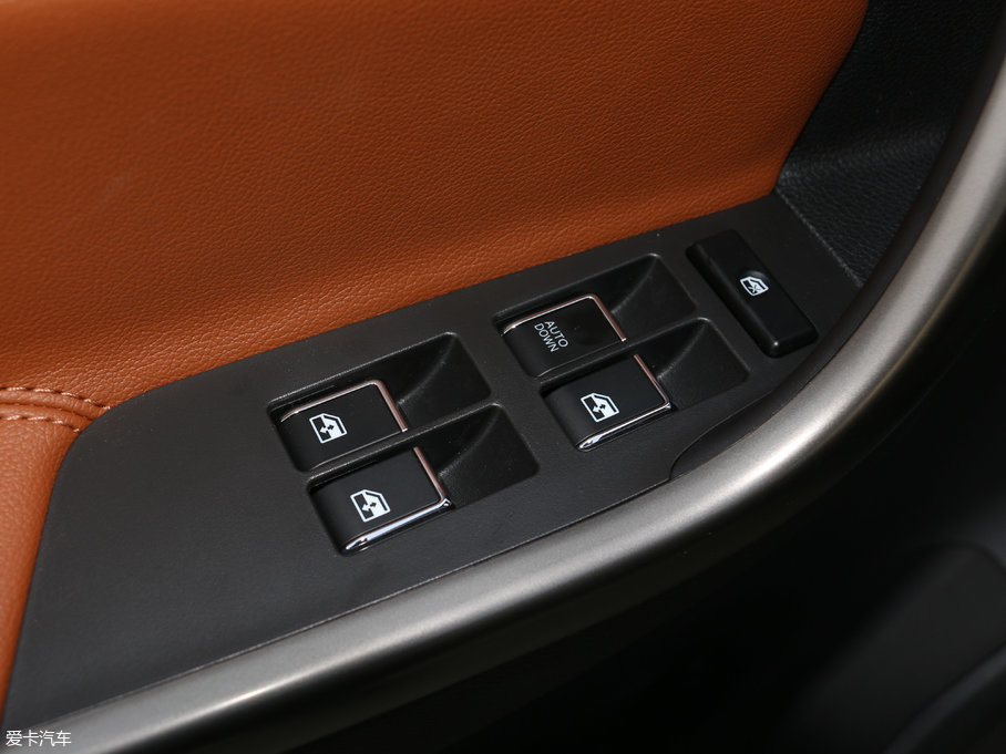 2017LWCX70 CX70T  1.5T Ԅ