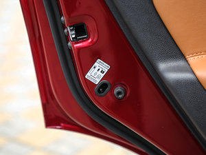 2017CX70T  1.5T Ԅ g