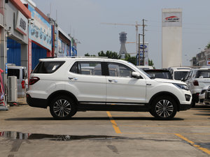 2017款CX70T  1.5T 自动豪擎版 整体外观