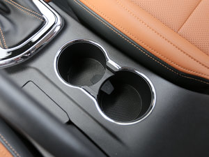 2017CX70T  1.5T ԄӺ g