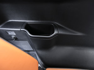 2017CX70T  1.5T ԄӺ g