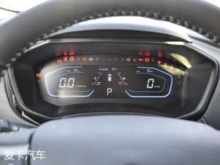 長安汽車2017款長安歐尚A800