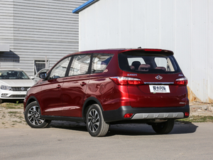 2017款1.5T 自动舒适型 左后45度