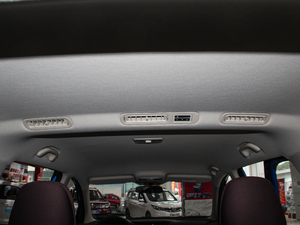 2017款1.6L 手动舒适型 空间座椅