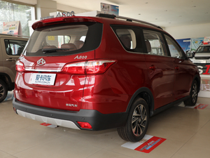 2017款1.6L 手动豪华型 整体外观