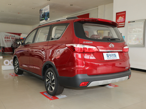 2017款1.6L 手动豪华型 左后45度