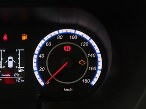 2018款1.5L 手动标准型 中控区