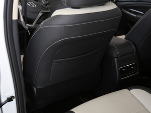 2018款1.5T 自动智网型 空间座椅