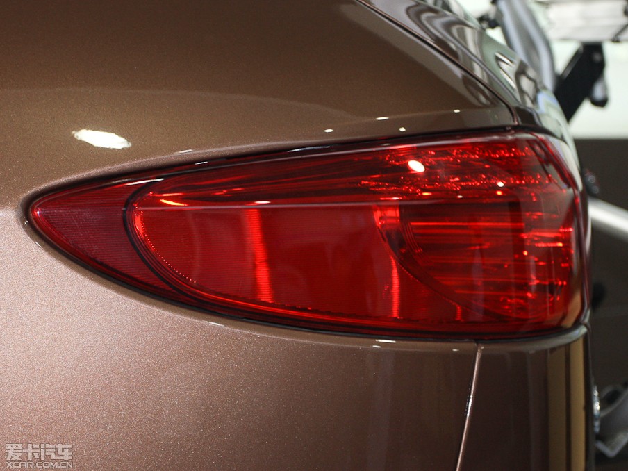 20117 SUV 2.2T (q)ǻ۰