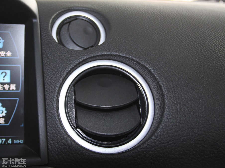 20117 SUV 2.2T (q)ǻ۰