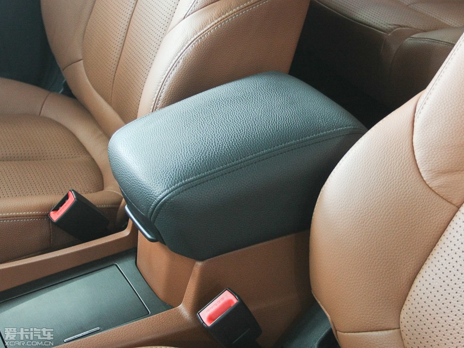 20117 SUV 2.2T (q)ǻ۰